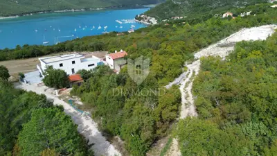 Labin, okolica, zemljište s pogledom na more