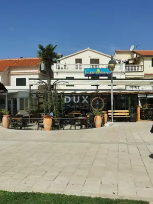 DALMACIJA, VODICE - Exclusive property on the waterfront, house with restaurant