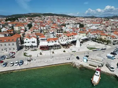 DALMACIJA, VODICE - Exclusive property on the waterfront, house with restaurant - 11