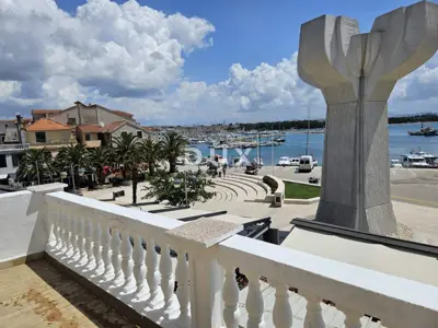 DALMACIJA, VODICE - Exclusive property on the waterfront, house with restaurant - 14