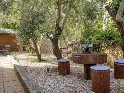 Kuća 250 m², Kornić na otoku Krku, bazen i okućnica - 21