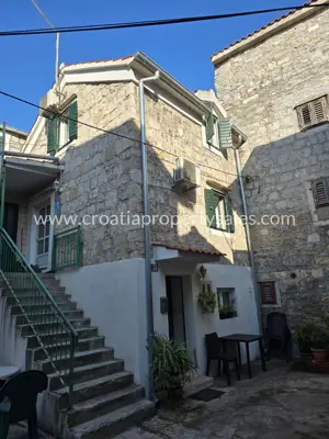 Kamena kuća u Kaštelima, 30 m od mora, stari grad - 2