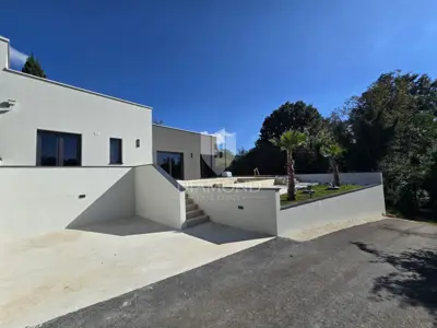 Barban, modernes Doppelhaus mit Pool - 12