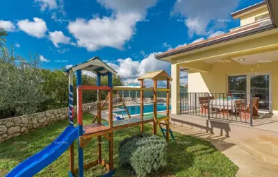 Haus 121 m², Labin - ruhige Siedlung und Pool - 3