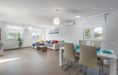 Haus 121 m², Labin - ruhige Siedlung und Pool - 19