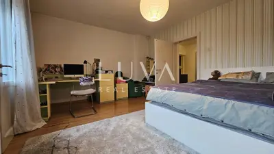 House 350 m², Lašćina - 4 floors, investment potential - 7