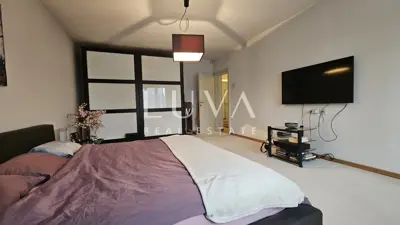 House 350 m², Lašćina - 4 floors, investment potential - 6