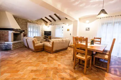 Villa 246 m², Sveti Lovreč - heated pool and grounds 1,389 m² - 13