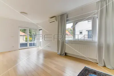 Haus zur Miete in Srebrnjak, 200 m² - 11