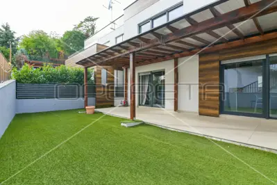 Haus zur Miete in Srebrnjak, 200 m² - 21