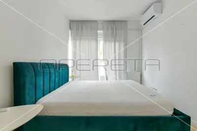 Haus zur Miete in Srebrnjak, 200 m² - 14