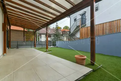 Haus zur Miete in Srebrnjak, 200 m² - 20