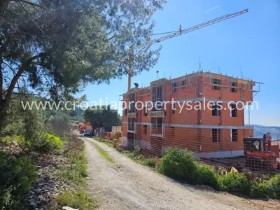 Apartment 68 m², Trogir - sea view and balcony - 2