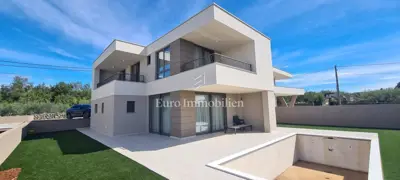 House for sale in Krk, 164 m²