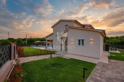 Villa 150 m², Labin - heated pool and summer kitchen - 8