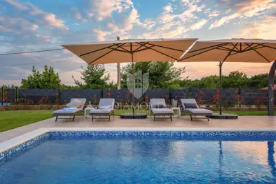 Villa 150 m², Labin - heated pool and summer kitchen - 5