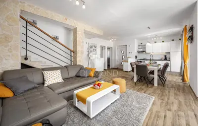 Villa 150 m², Labin - heated pool and summer kitchen - 9
