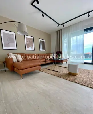 Villa 400 m², Makarska - Panoramablick und Pool - 9