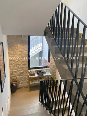 Villa 400 m², Makarska - Panoramablick und Pool - 13