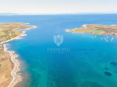 Land 3,958 m², Ližnjan by the sea and attractive location - 2