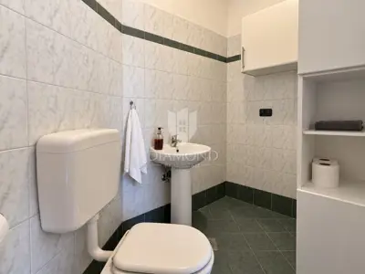 Stan 113 m², Umag okolica - veliko dvorište i garaža - 7