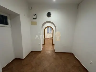 Rijeka, centar | poslovni prostor za najam - 8