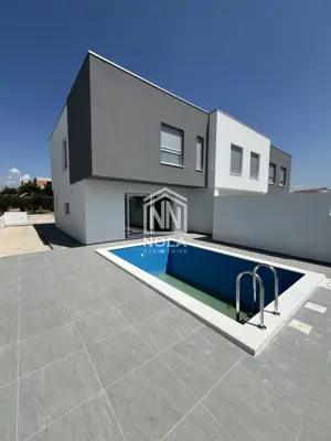 Kuća 110 m², Vodice - bazen i vrt - 2