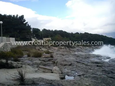 Baugrundstück 880 m², Otok Brač - in Meeresnähe und nahe dem Strand - 9