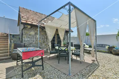 Haus 125 m², Grandić Breg bei Ozalj, Weinberg und Pool - 19