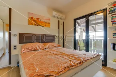 Haus 125 m², Grandić Breg bei Ozalj, Weinberg und Pool - 13