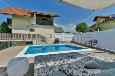 Haus 125 m², Grandić Breg bei Ozalj, Weinberg und Pool - 3