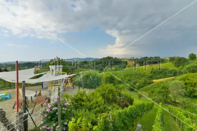 Haus 125 m², Grandić Breg bei Ozalj, Weinberg und Pool - 5