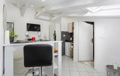 Stan 21 m², centar Rijeke - adaptiran apartman - 2