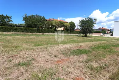 Building plot 2,802 m², Poreč - investment potential - 3