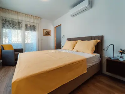 Vila u Banjolama, 250 m od mora, namještena i s pogledom na more - 12