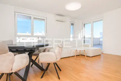 Wohnung 98 m², Sesvetski Kraljevec - 3 Zimmer, 2 GPM
