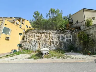 Baugrundstück in Skradin, nahe der Marina und der Bucht - 3