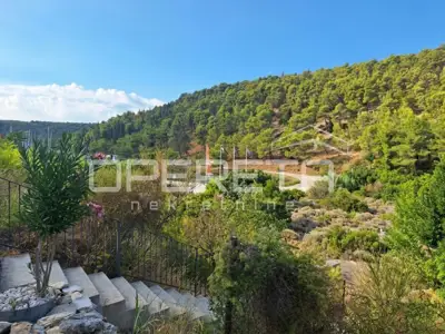 Baugrundstück in Skradin, nahe der Marina und der Bucht - 2