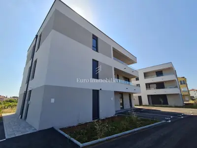 Stan u prizemlju novogradnje s velikim vrtom, Pula - 9