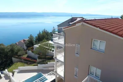 Kuća 288 m², Omiš - bazen i pogled na more