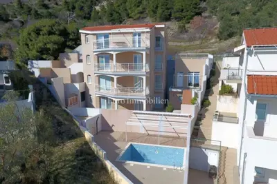Kuća 288 m², Omiš - bazen i pogled na more - 2