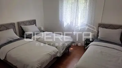 Kuća 133 m², Lozovac - dvorište 587 m² i jacuzzi - 10