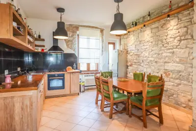 Stan 150 m², Rovinj centar - 2 etaže i tavan - 6