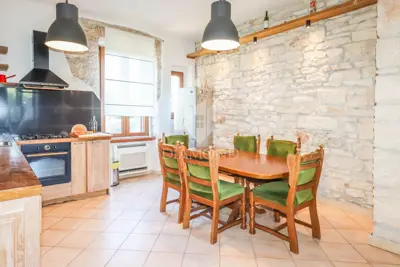 Stan 150 m², Rovinj centar - 2 etaže i tavan - 8