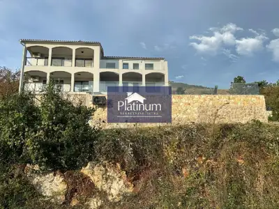 Haus 255 m², Labin - Pool und Meerblick - 2