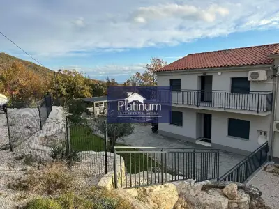 Haus 255 m², Labin - Pool und Meerblick - 3