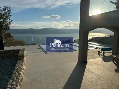 Haus 255 m², Labin - Pool und Meerblick