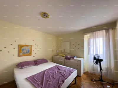 Wir verkaufen ein Haus im Zentrum von Ližnjan! - 13