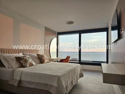 Villa 320 m², Split - attraktive Lage und Privatsphäre - 9