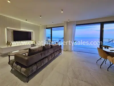 Villa 320 m², Split - attraktive Lage und Privatsphäre - 8